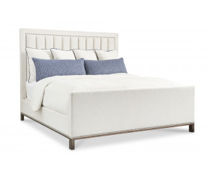Кровать Courtland King Bed